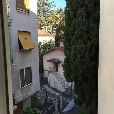 Apartment Hermit 38 *